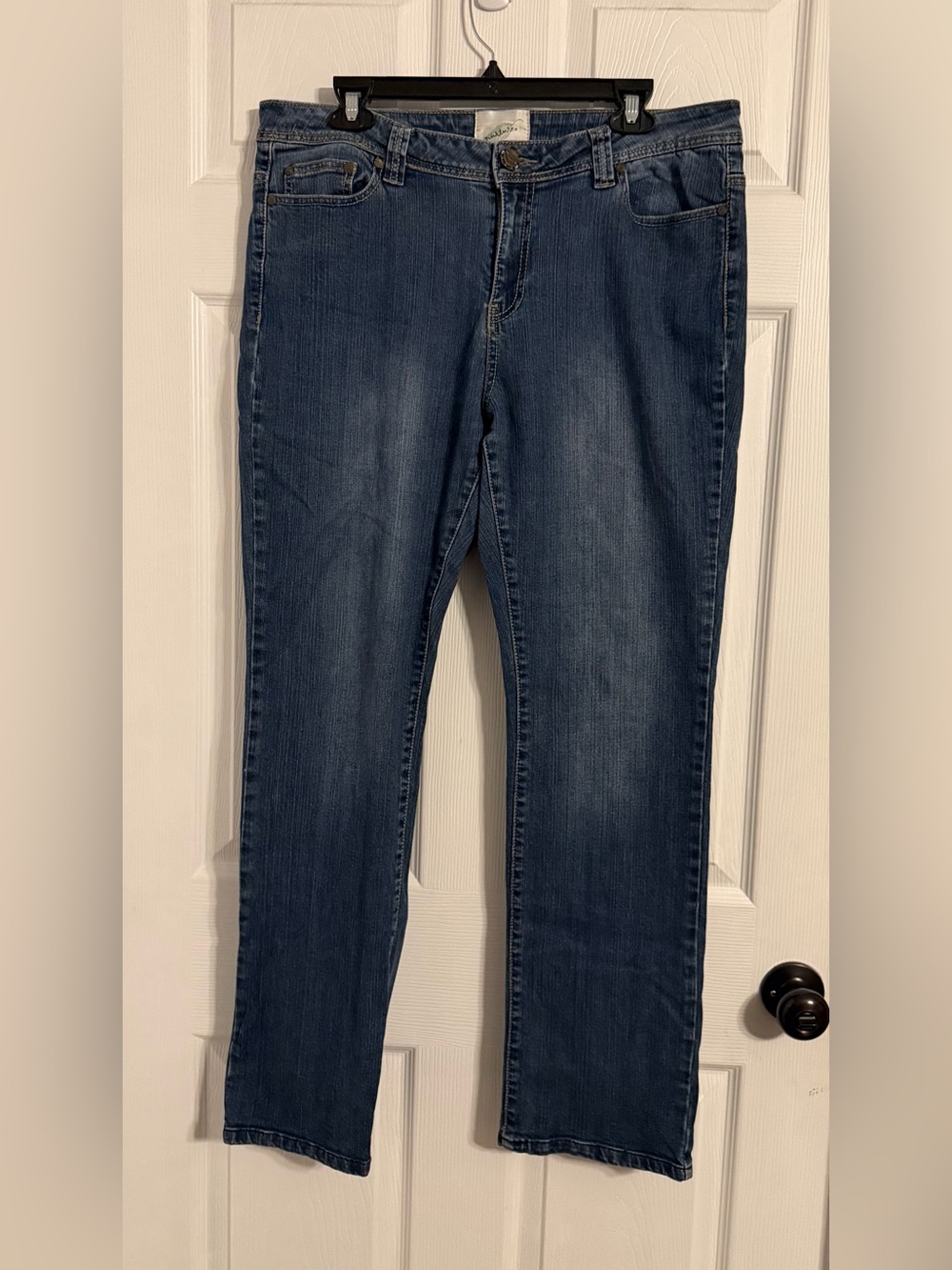 Nurture Women’s Size 14 Blue Jeans